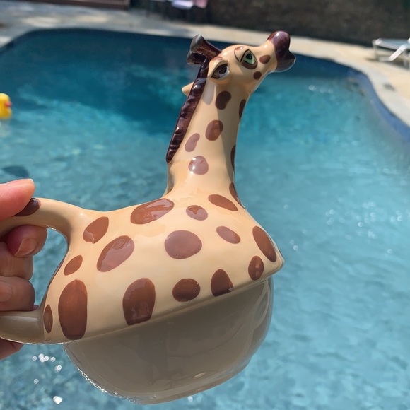 New Blue Sky Giraffe Tea Pot for One - Picture 8 of 11